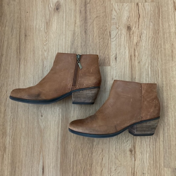 Clarks Leather Brown Boots 7 - Picture 2 of 3